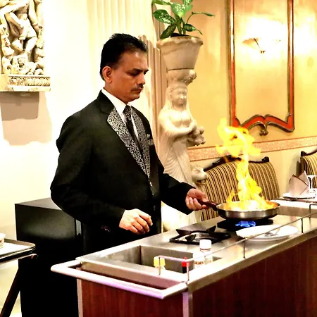 The Ambassador, Marine Drive, 4*