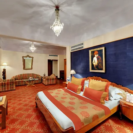 The Ambassador, Marine Drive,
