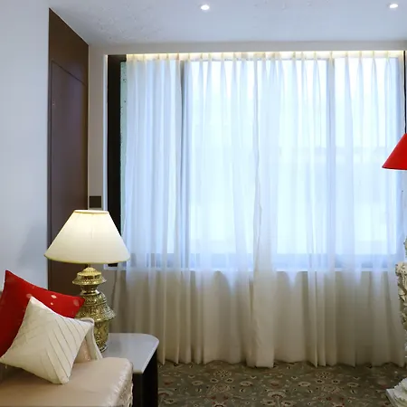 The Ambassador, Marine Drive, Hotel