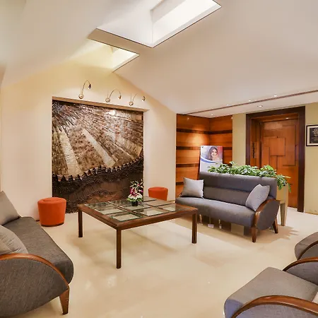 Sun-n-sand Juhu 5*