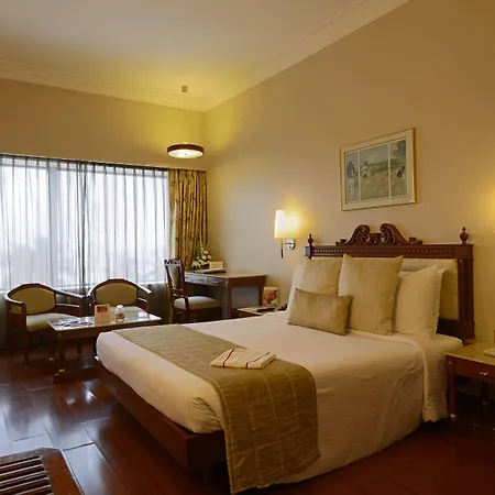 Hotel Sun-n-sand Juhu 5*