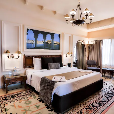 Sun-n-sand Juhu 5*