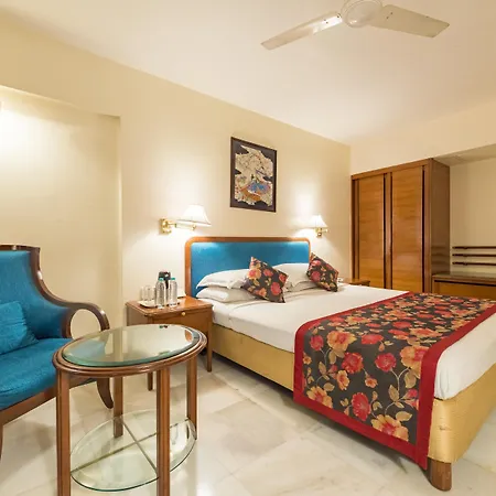 Hotel Parle International