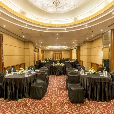 Hotel Parle International