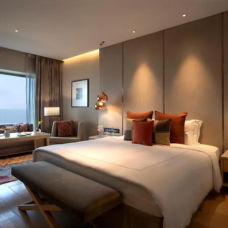 Taj Lands End Hotel 5*
