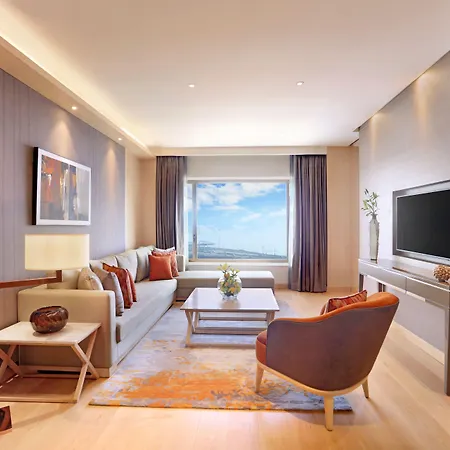 Taj Lands End 5* Mumbai