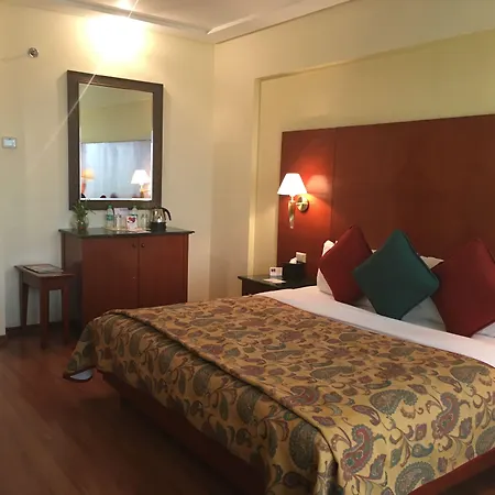 Hotel The Lalit 5*
