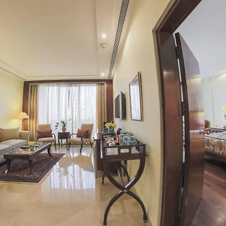 The Lalit 5*