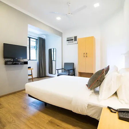 Fabexpress Highway Residency Hotel