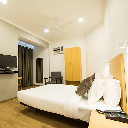 Hotel Fabexpress Highway Residency Mumbai