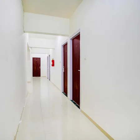 Hotel Collection O Vangani Railway Station Chadha 3*
