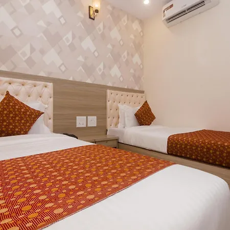 O Golden Arch Hotel