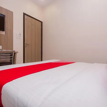 O Golden Arch Hotel
