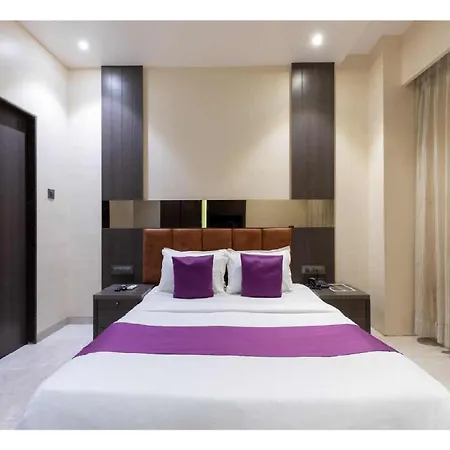 Oyster By Glitz Hotel 3*
