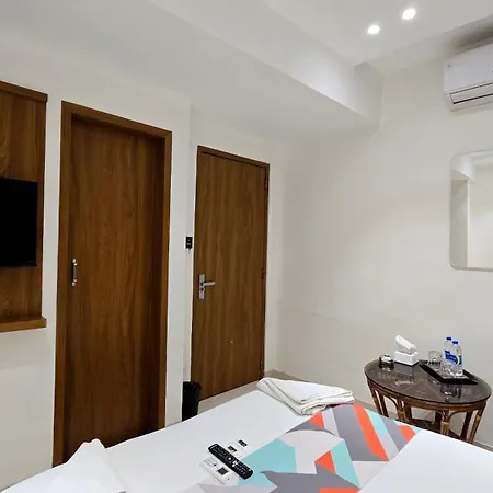 Bliss Executive - Andheri 2*