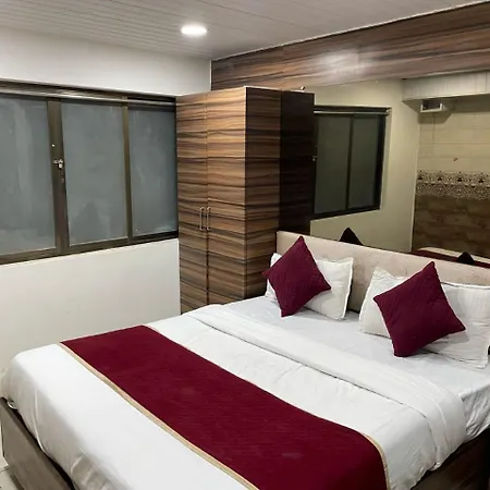 Lucky Galaxy Hotel
