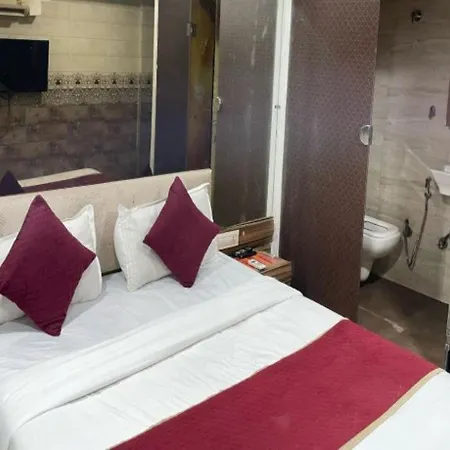 Hotel Lucky Galaxy Mumbai