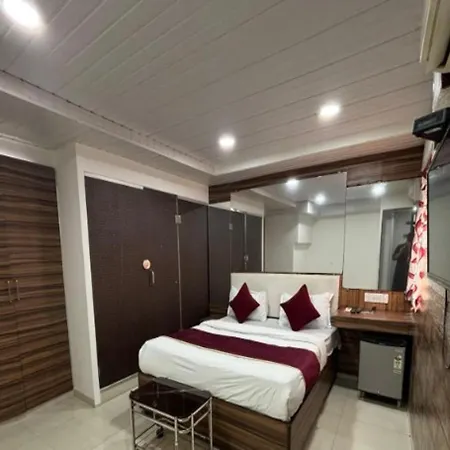Lucky Galaxy Hotel Mumbai