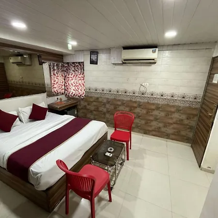 Lucky Galaxy Hotel Mumbai