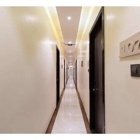 Oyster By Glitz Hotel 3*