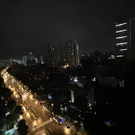 Comfy With A Great View Near Oberoi Mall Mumbai