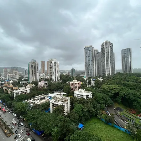 Homestay Comfy With A Great View Near Oberoi Mall *