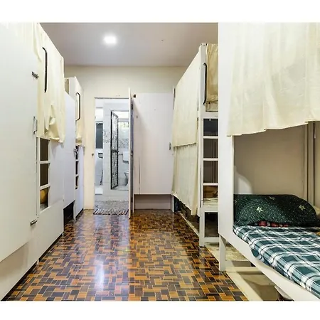 Hostel Goldenstar Deluxe *