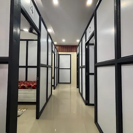 House Homestay *