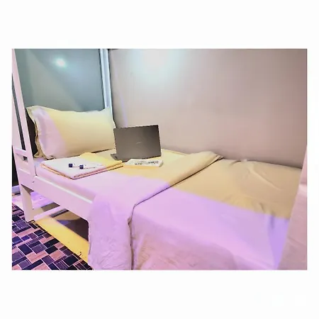 Goldenstar Deluxe * Mumbai