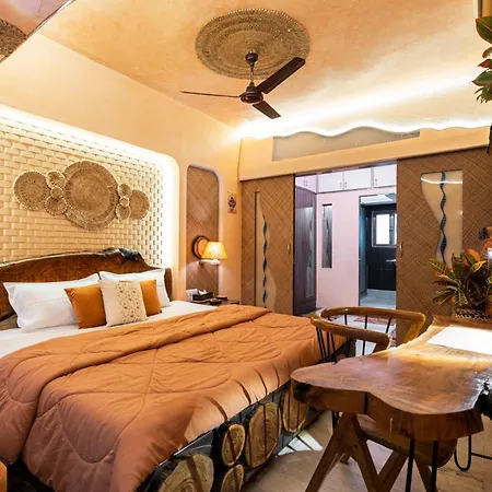 Soho Nest 4-bedrooms Spacez Wooden House *