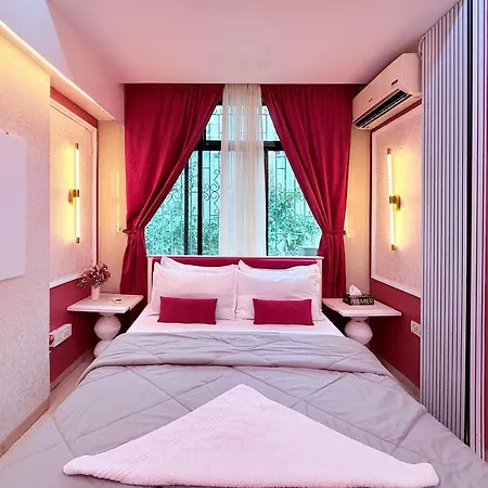 Garden Veil Luxury By Spacez * Mumbai