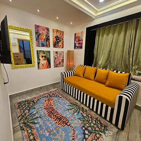 Apartment The Pali Den A Whisper Of Pali Village, Bandra *