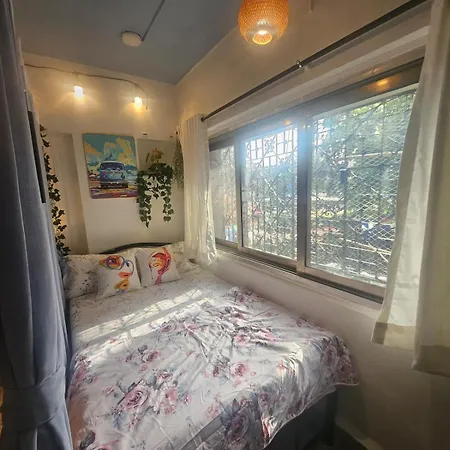 Retro Bandra - Cozy Comfort In A Heritage Village