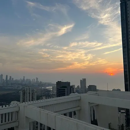 Apartment Private In 2 Bhk With & Sea View Mumbai