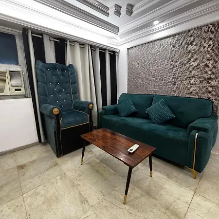 Apartment Ivy Nest, Private 1 Bhk In Lokhandwala, Andheri *