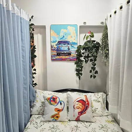 Apartment Retro Bandra - Cozy Comfort In A Heritage Village *