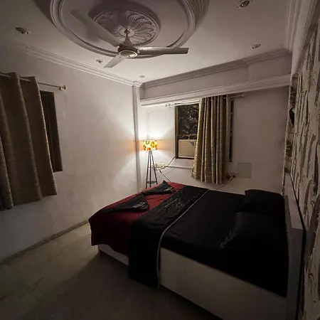Apartment Ivy Nest, Private 1 Bhk In Lokhandwala, Andheri