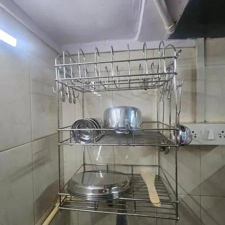 Apartment Retro Bandra - Cozy Comfort In A Heritage Village *