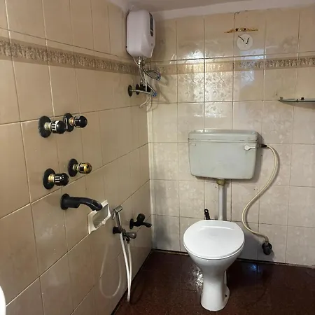 Apartment Ivy Nest, Private 1 Bhk In Lokhandwala, Andheri Mumbai