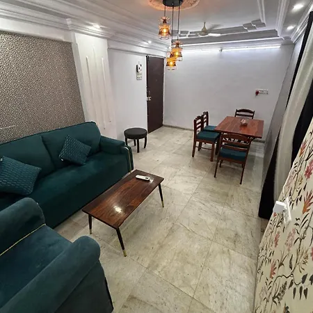 Ivy Nest, Private 1 Bhk In Lokhandwala, Andheri Apartment