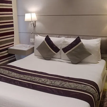 Residency Hotel 3*