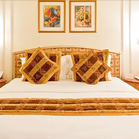 Residency Andheri Hotel 3*