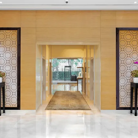 Taj Wellington Mews, 5* Mumbai