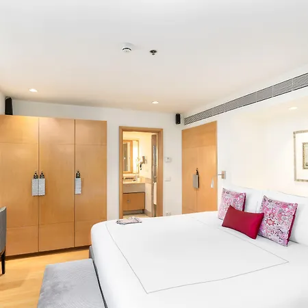 Taj Wellington Mews, 5*