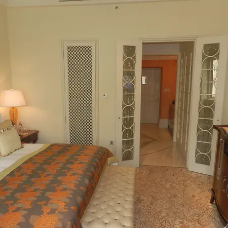 Hotel Taj Mahal Tower, 5*