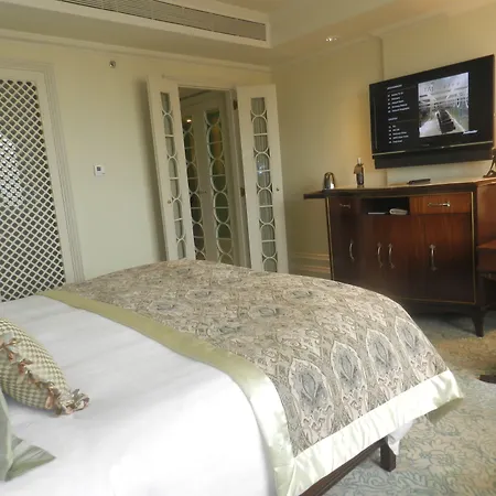 Taj Mahal Tower, Hotel 5*