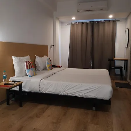 Unicontinental Hotel