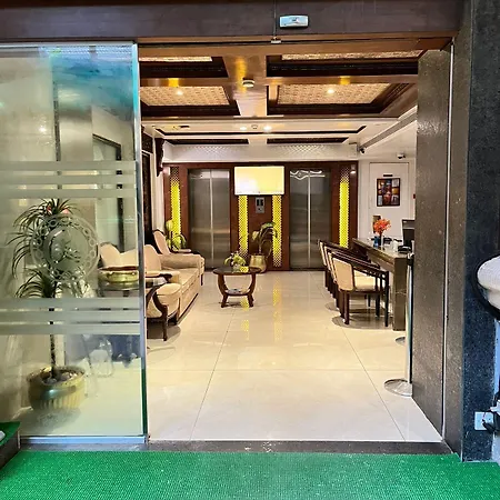 Hotel Ramee Guestline Dadar 4*