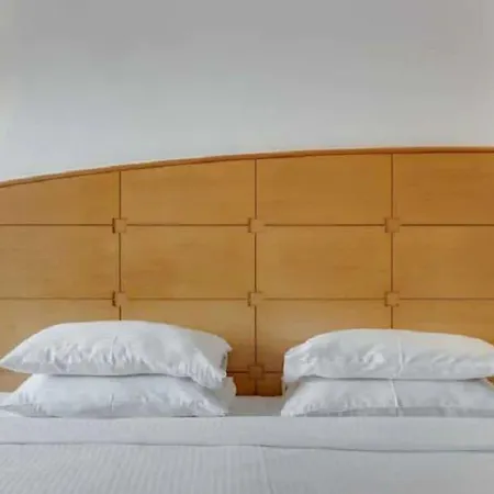 Hotel Ramee Guestline Khar Mumbai