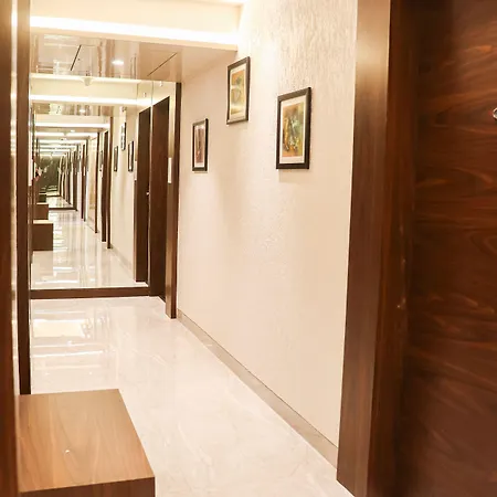 Hotel Bawa Regency 3*
